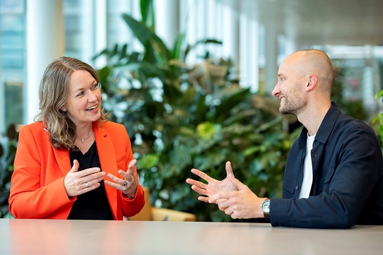 Monique Bulthuis in gesprek met Maarten Bouw van Belastingdienst